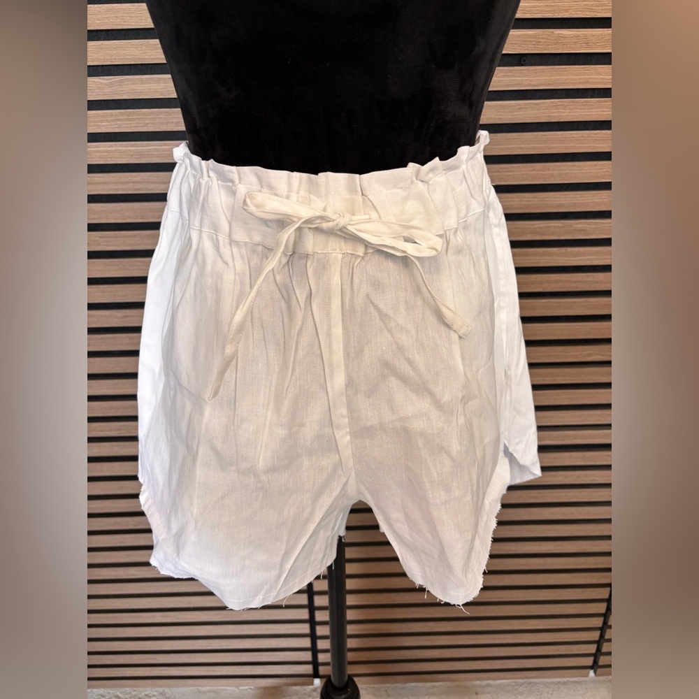 Elegant High Waist White Women's Shorts